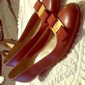 Ferragamo shoes good shape